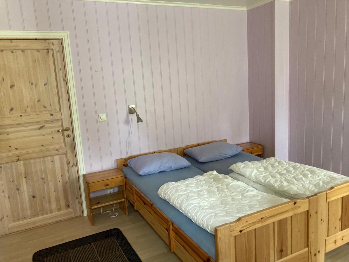 Roste Hyttetun Og Camping Os (Hedmark) Ngoại thất bức ảnh