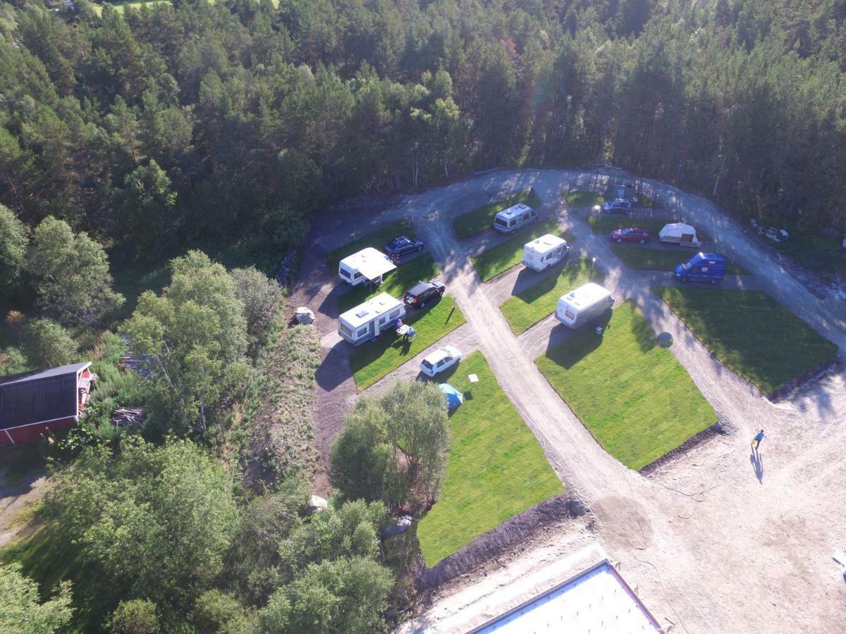 Roste Hyttetun Og Camping Os (Hedmark) Ngoại thất bức ảnh